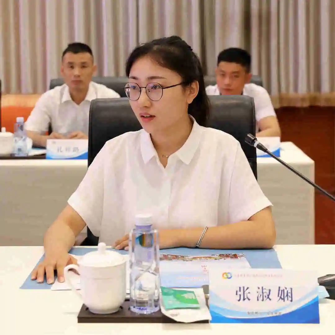 代表发言10_副本.jpg